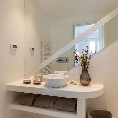 Rabbit Silver Villa Mykonos By Genesis Villas Mykonos Town